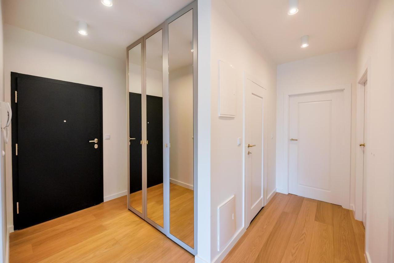 Wola Marble Apartment Varşova Dış mekan fotoğraf